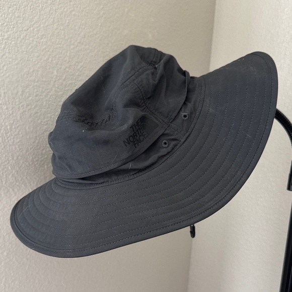 The North Face Women's Black Wide Brim Hat - Picture 1 of 4